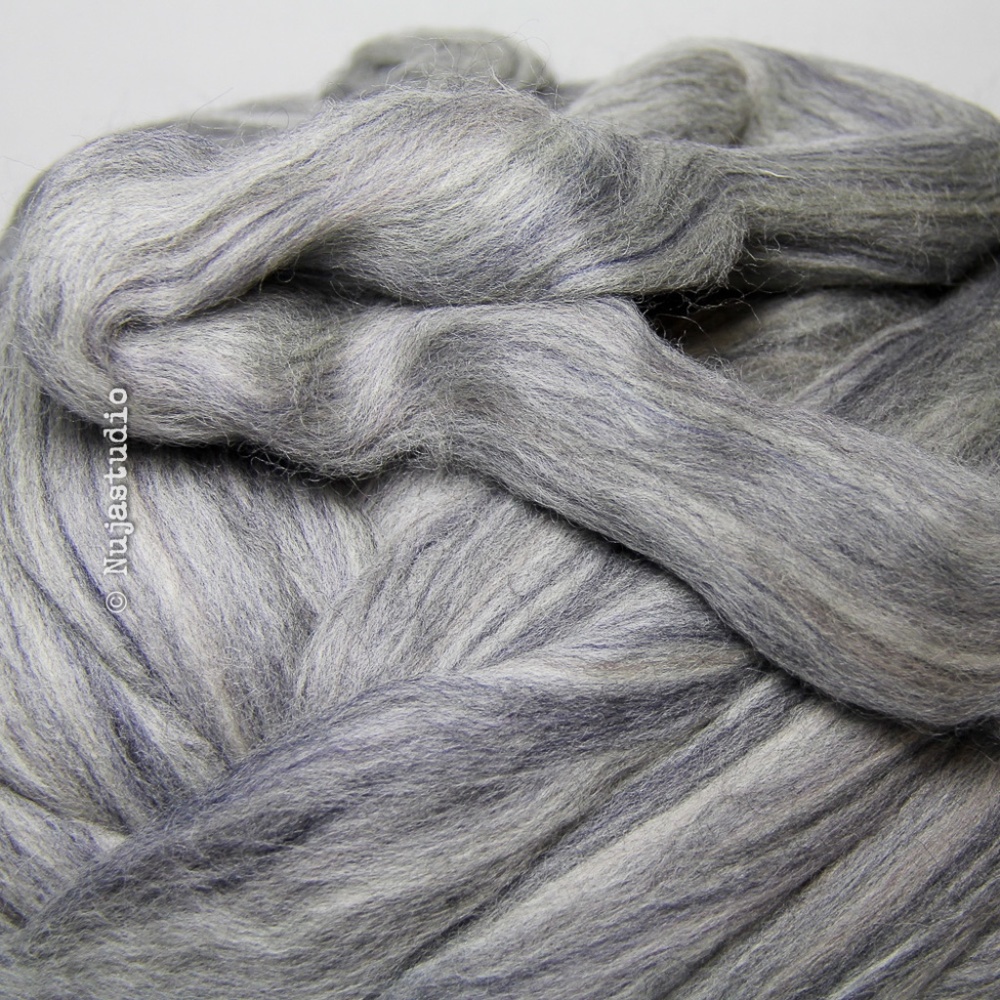 Colonial Wool Top Roving Spinning Grey 4 oz - Picture 2 of 4